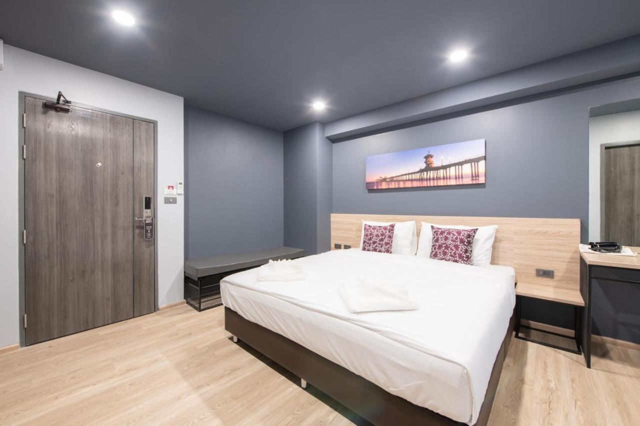 Oblique Apartment - ออฟบลิค อพาร์ทเมนท์ Nonthaburi Exterior photo
