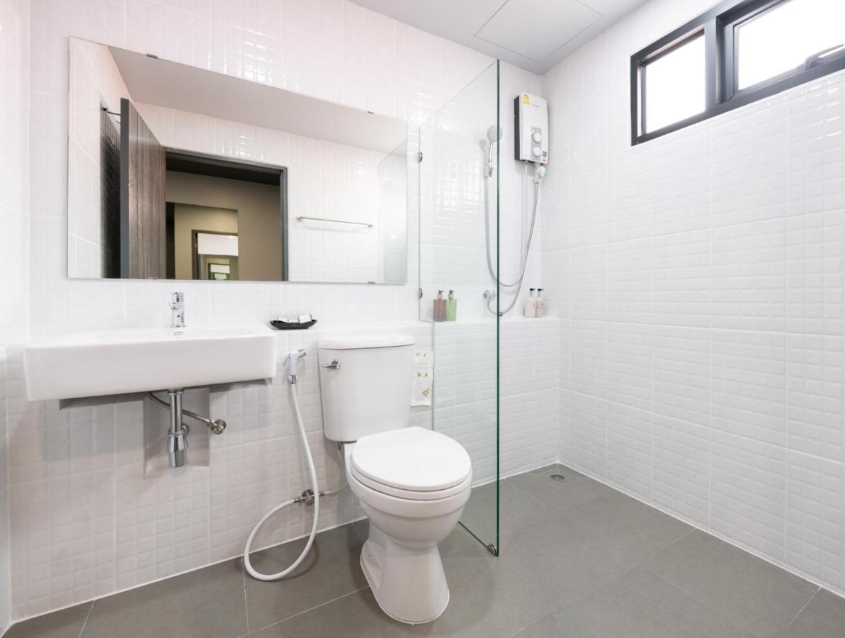 Oblique Apartment - ออฟบลิค อพาร์ทเมนท์ Nonthaburi Exterior photo